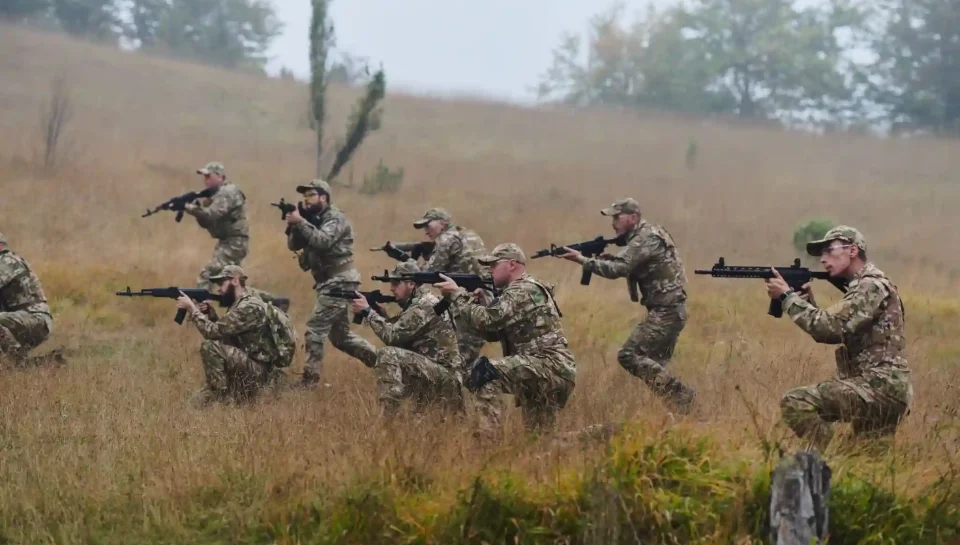 national-guard-vs-active-duty-army.jpg